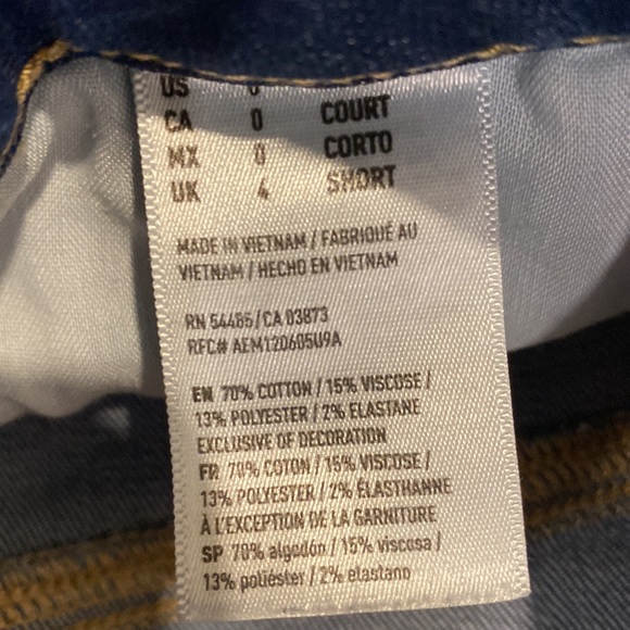 Brand new American Eagle Jeans - Picture 3 of 4